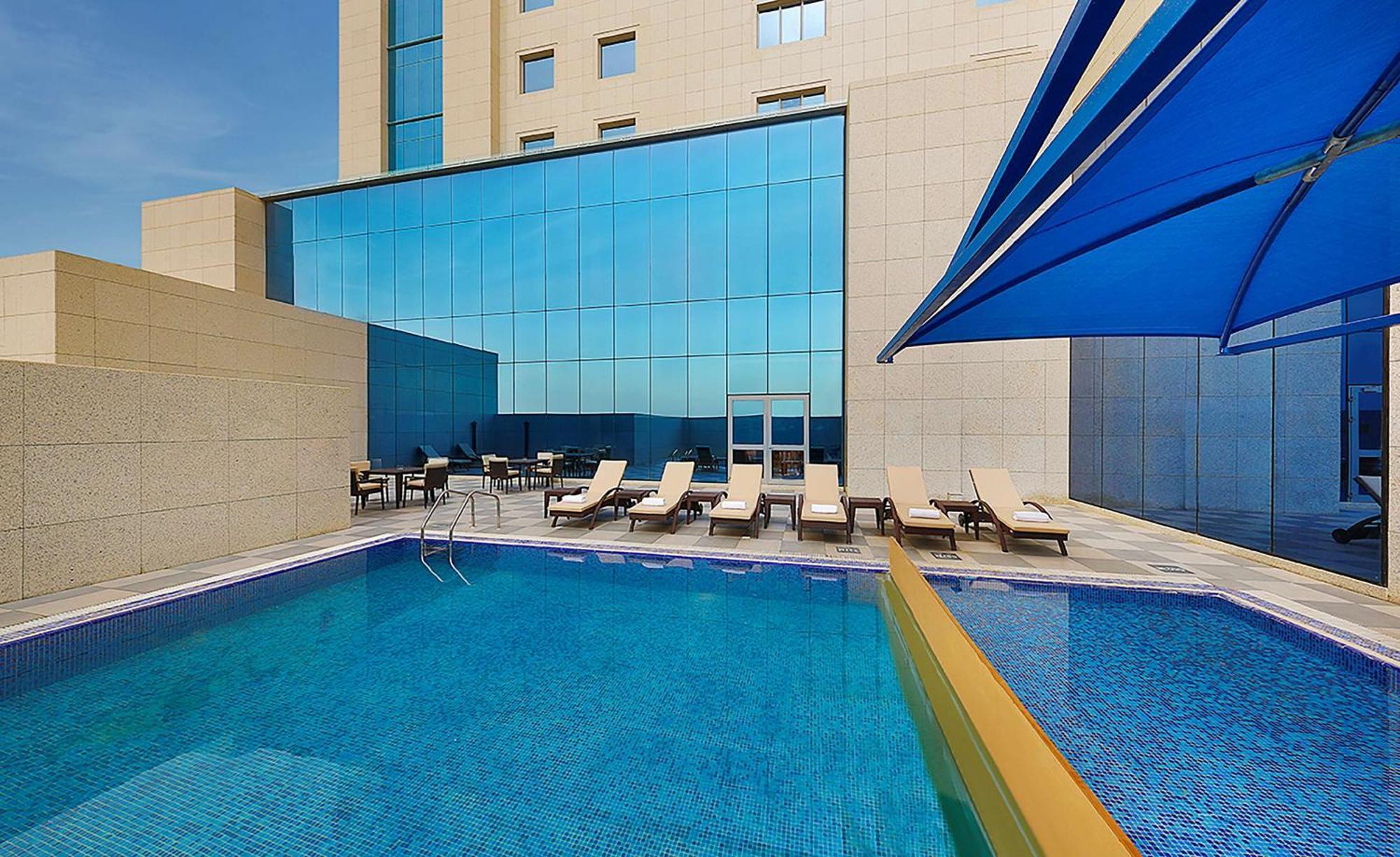 Hilton Garden Inn Tabuk Exterior photo