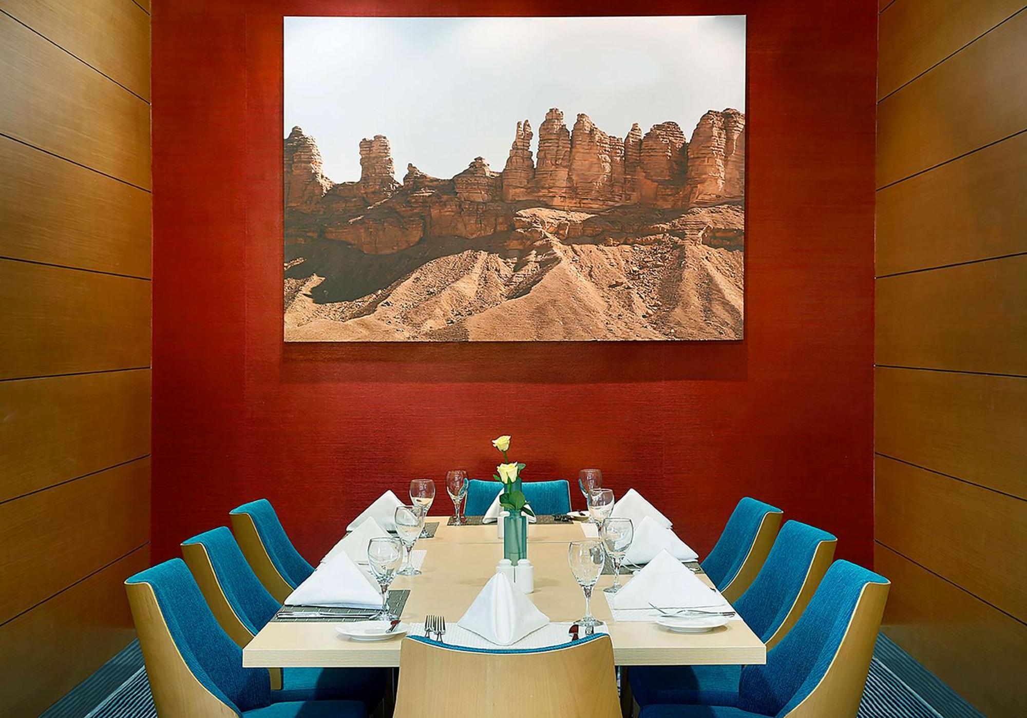 Hilton Garden Inn Tabuk Exterior photo