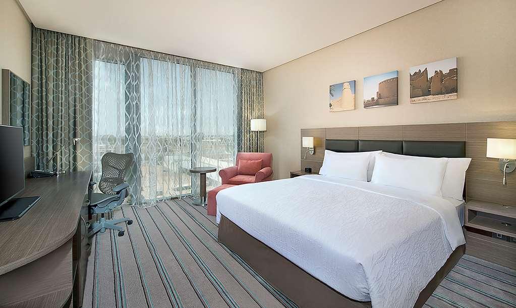 Hilton Garden Inn Tabuk Room photo