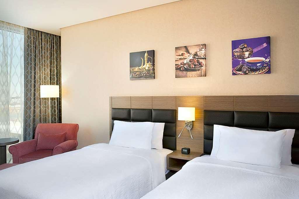 Hilton Garden Inn Tabuk Room photo